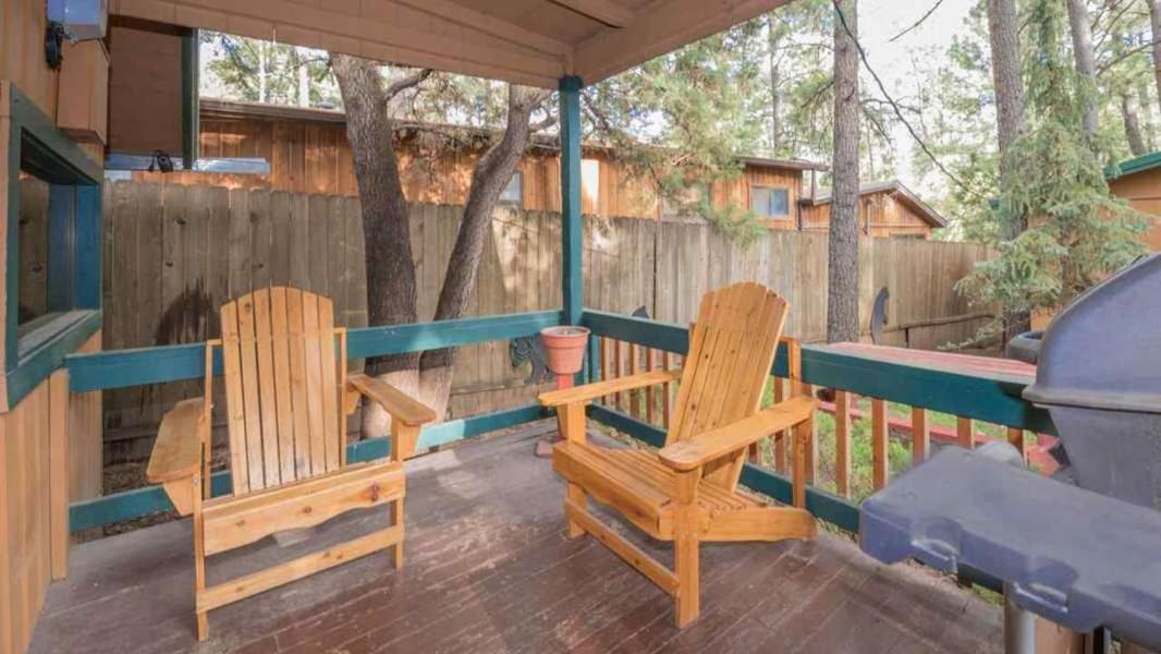 Whispering Pine Cabins 鲁伊多索 外观 照片